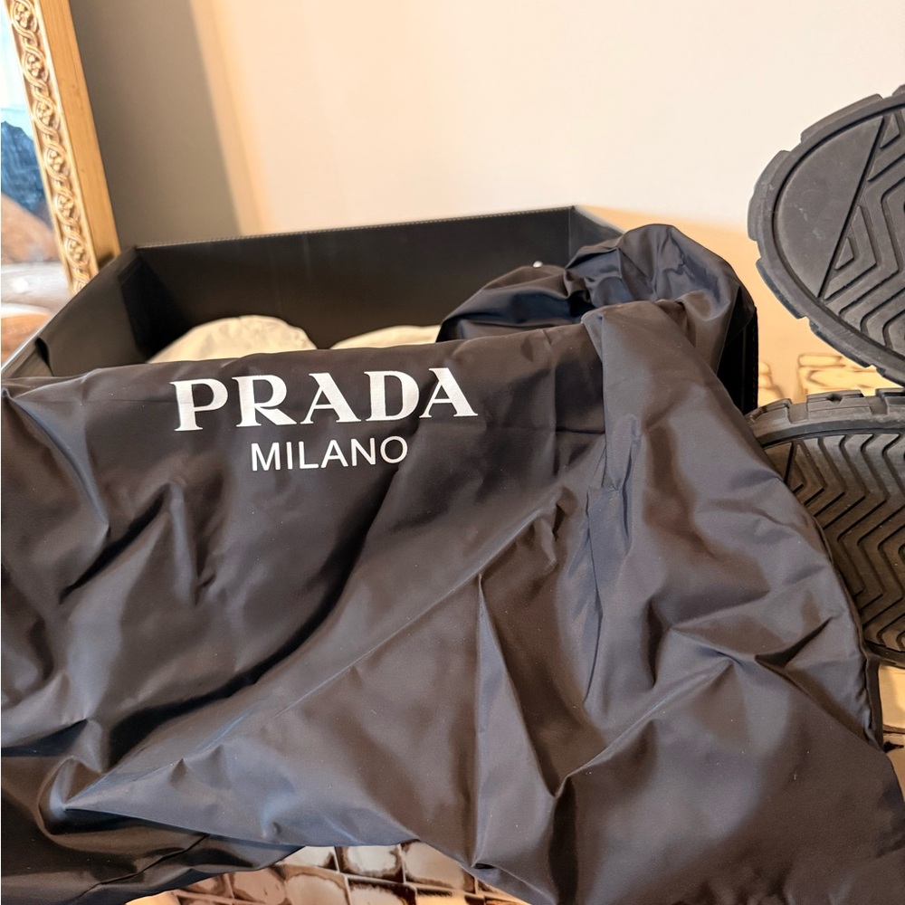 ✨ Prada Monolith Nylon Combat Boots w/ Detachable Pouch — Size 7.5B ✨ - Picture 4 of 6